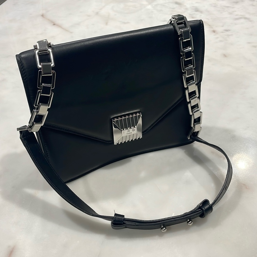 NWOT IRO Paris Iris Chain Crossbody Handbag in Black - perfect for the holidays!